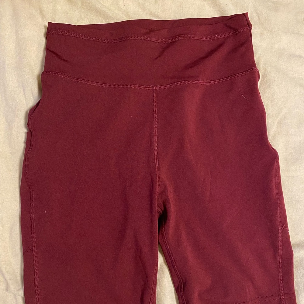 Maroon biker shorts with pockets!